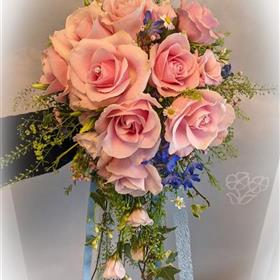 fwthumbPink & Blue Shower Bouquet.jpg